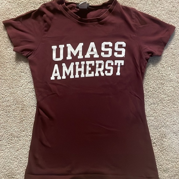 Champion UMass Amherst T-shirt, size S - Picture 1 of 5